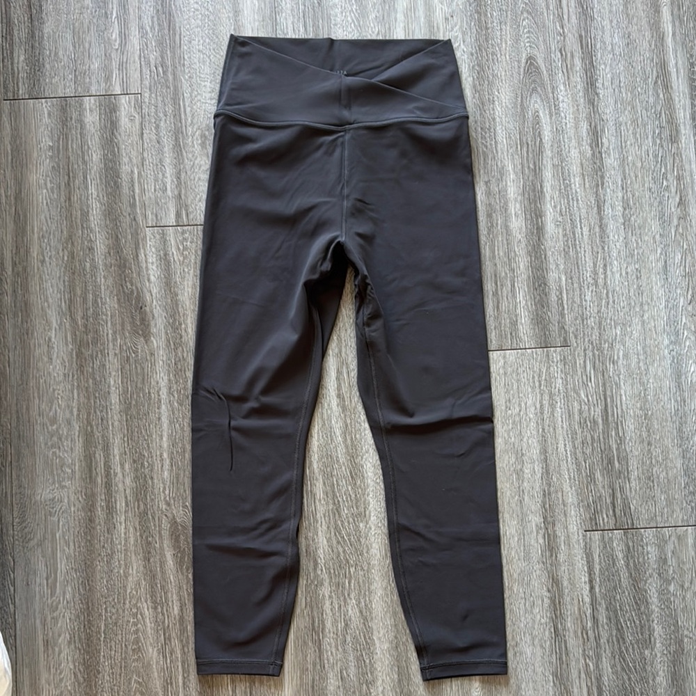 Ladies Athleta Transcend Crossover Leggings